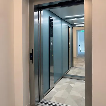 Martin アパートホテル 3*