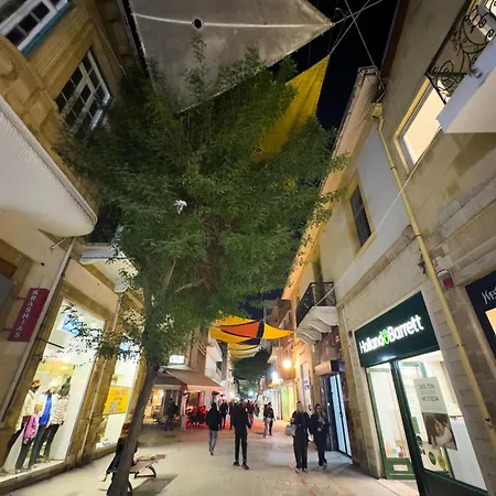 Martin アパートホテル