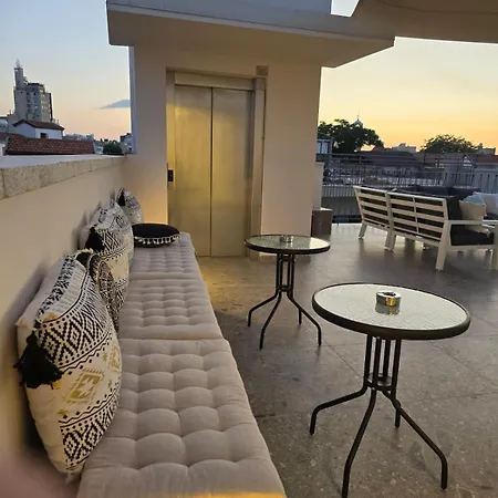 Martin アパートホテル