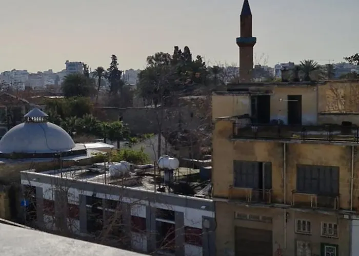 Martin מלון דירות 3*